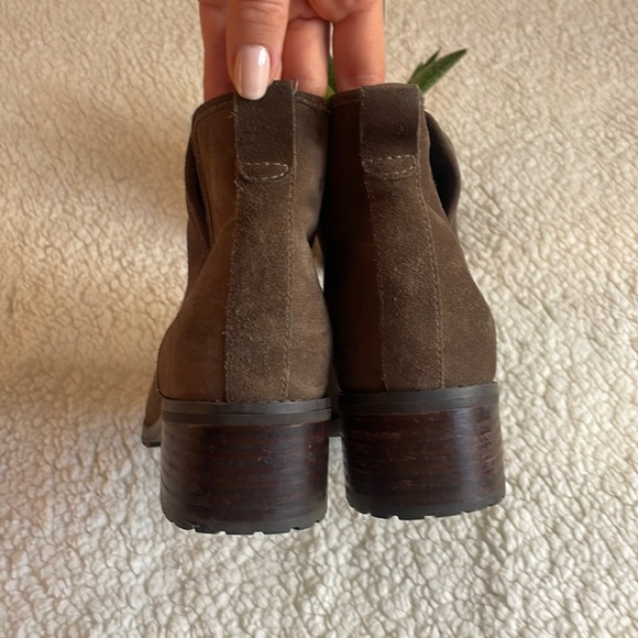 Blondo Sawyer Waterproof Brown Leather Ankle Boots - Picture 5 of 9